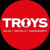 Sarah @ Troys